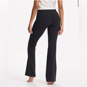 Vuori Halo Slim Flare Large